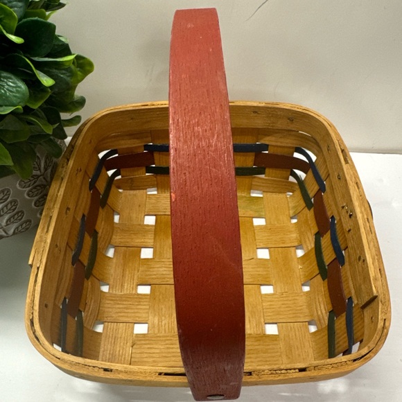 Peterboro Basket Co. Wooden Square Red Swing Handle, Red Green Blue Farmhouse - Picture 6 of 7